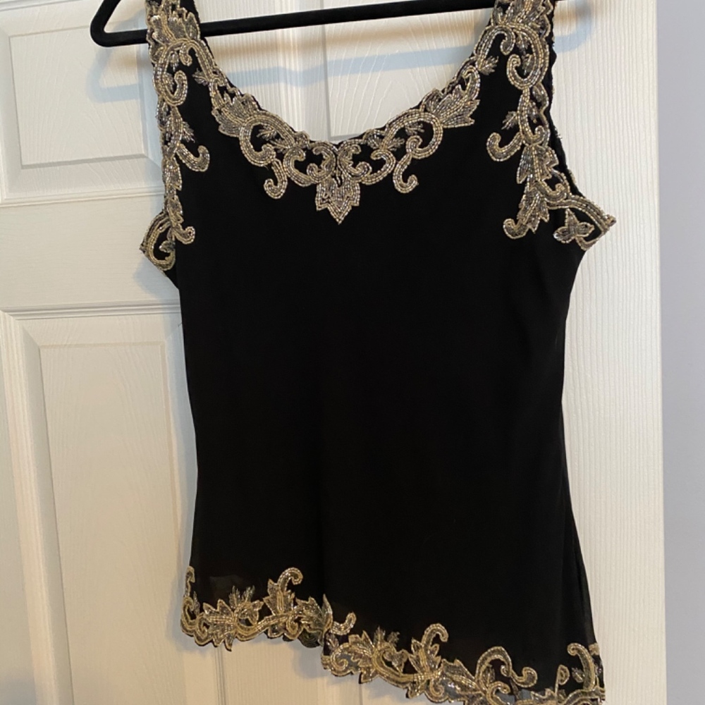 Designer Top - Picture 2 of 3